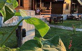 Orahovo Cottages
